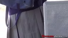 Играть Смотли на японском подростке