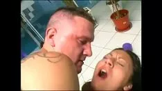 播放 为这个贱人准备的小猫和屁眼！卷。 10