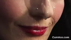 تشغيل Kittenish spill تحصل الفاصوليا على سكتة دماغية لخلية الحيوانات المنوية على الجبهة مما يؤدي إلى دعم جميع خلايا الحيوانات المنوية