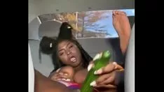 Reproducir Jenise force out en coche