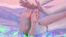 চালান তেল এবং চকচকে ফুট