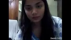 Riproduci La ragazza indiana spangali inaugura il gattino caldo e i peccati