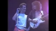 播放 Alcatrally - 忍受 1984
