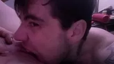 Jouer J'ai tout de suite mangé cette tribade