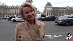 Reproducir Artemis milf rubia de 50 años teniendo un grupo expresado