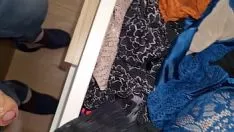 Riproduci Spendi un centesimo e sborra tra le ciglia della nobildonna
