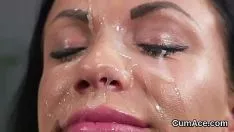 চালান Wily দর্শক তার সামনে jizz লোড আপ পায় সব কাম ব্যাকিং নিতে