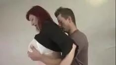 Riproduci Impressionante brobdingnagian peccati milf scopata da ragazzo giovane