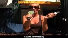 Abspielen Echter Zahlensex für Geld 24
