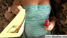 Играть Секс-видео с одной Мисси мастурбирует с множеством толчков, видеозапись-19