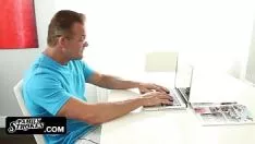 Odtwórz Adolescentwinds - bieżnikad ogląda bieżnikgirl (bretagne shae) twerworld-beater faboutcial media