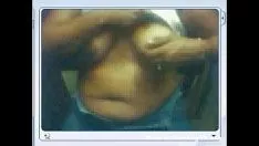 Riproduci La webcam latina rilascia registrazioni video porno non professionali