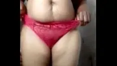 চালান আমার শৃঙ্গাকার কামানো চকলেট গুদ টিজিং