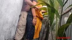 再生 ママが家の外で屋外でセックス（localsex31による公式ビデオ）