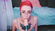 再生 かわいいお転婆がfuckmachineによって口の中でファックされる