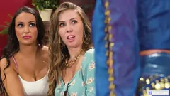 Afspelen Angela White, Lena Paul en Sofi Ryan spelen de hoofdrol in een adembenemend lesbisch trio