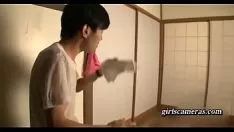 Reproducir ¡Fresco! No puedo dejar el olor de la mitad de la picadura de mi hijo. 8 de todos los sobreprotege.