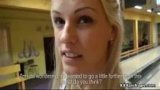Oynat tatlı ergen euro sürtük fucked tarafından boynuzlu tatilci publicly için nakit içinde 08